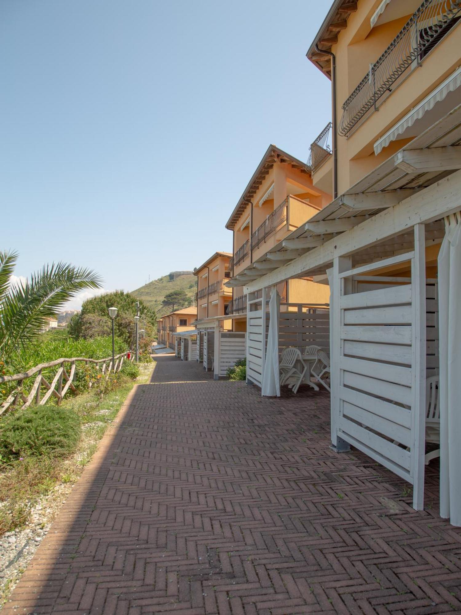 Residence Pietre Bianche Aparthotel Pizzo (Calabria) Exterior foto